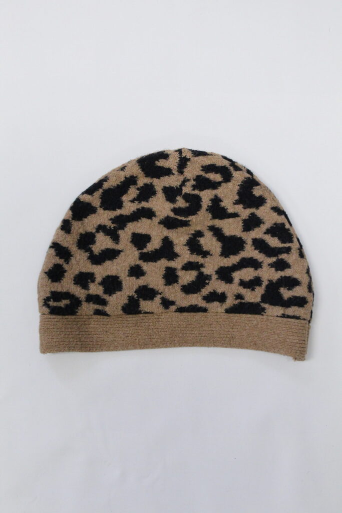 ch33t8h XL beanie