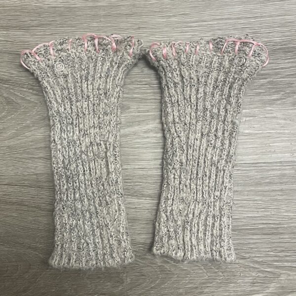 knit neet pink handwarmers