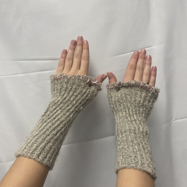 knit neet pink handwarmers
