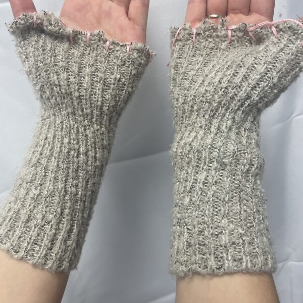 knit neet pink handwarmers