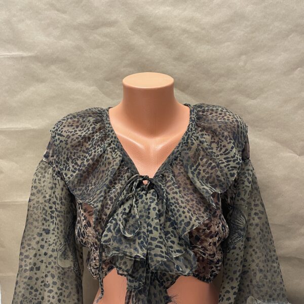 cheetahprintbutrealcheetahs lantern longsleeve