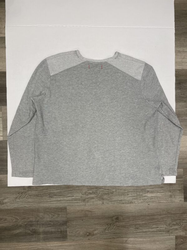 04 sweater