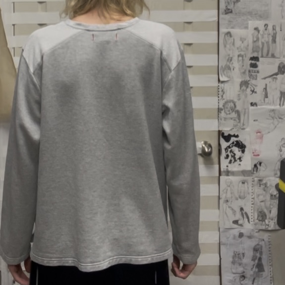 04 sweater