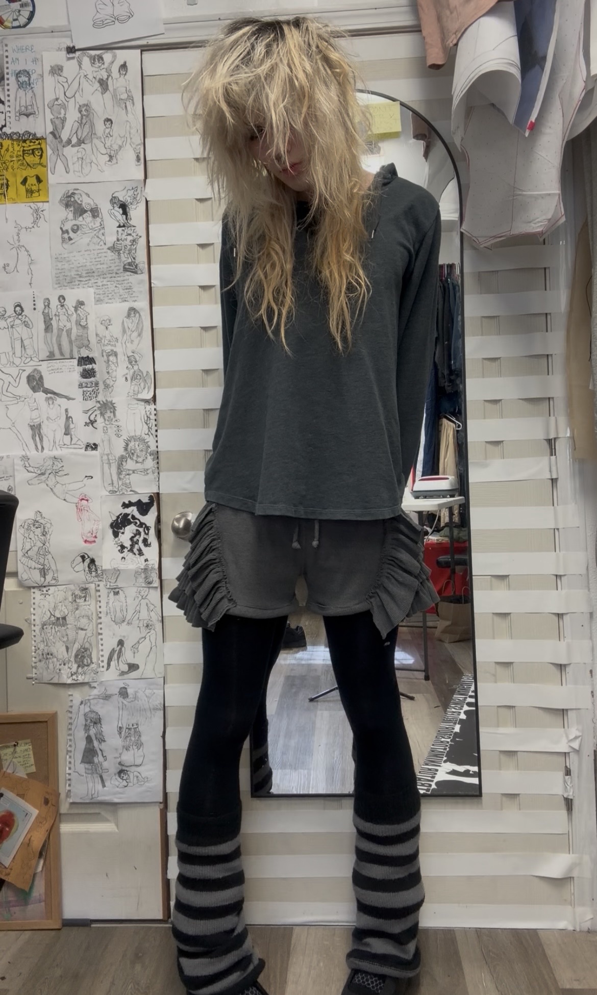 Screenshot androgenous armor