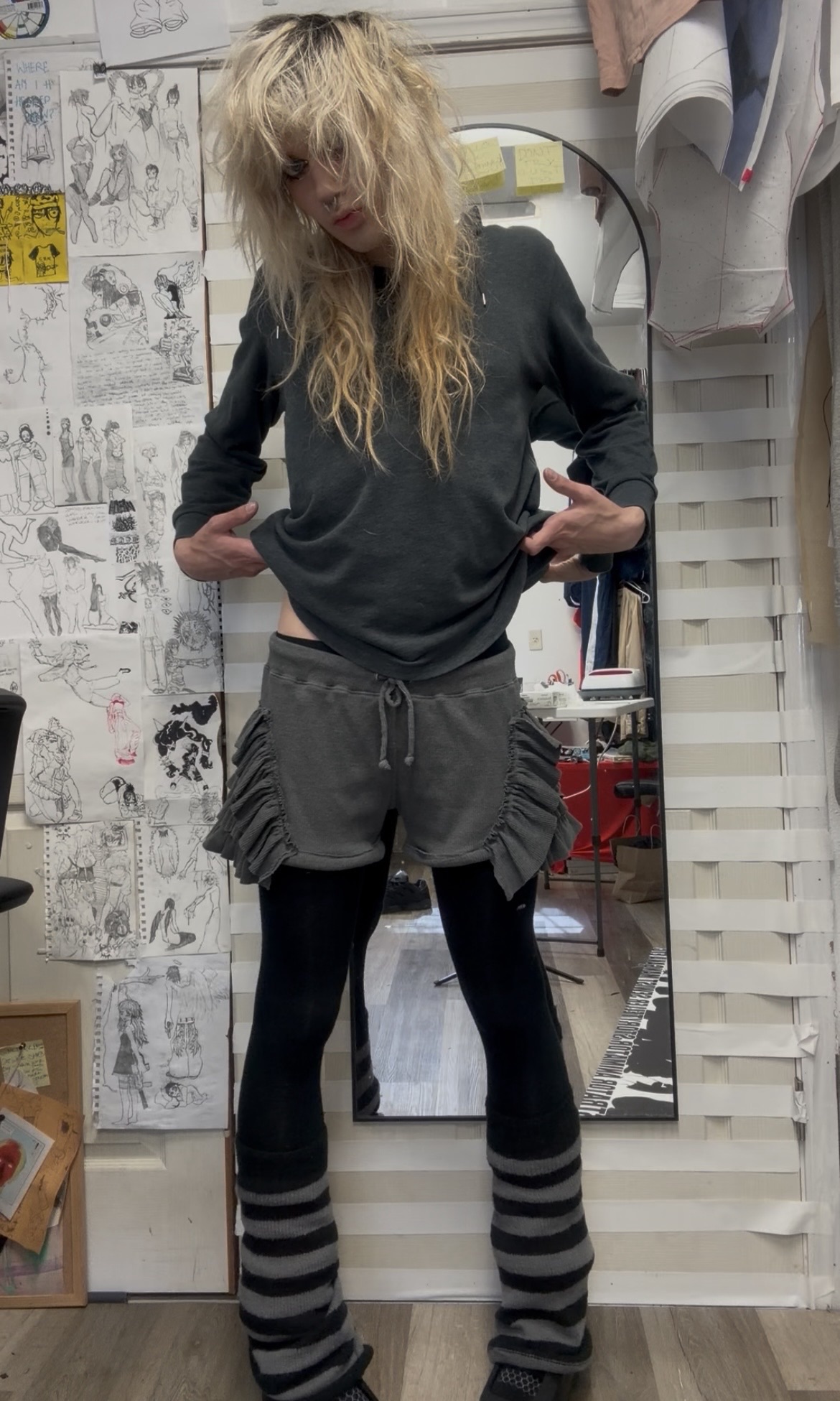 Screenshot androgenous armor